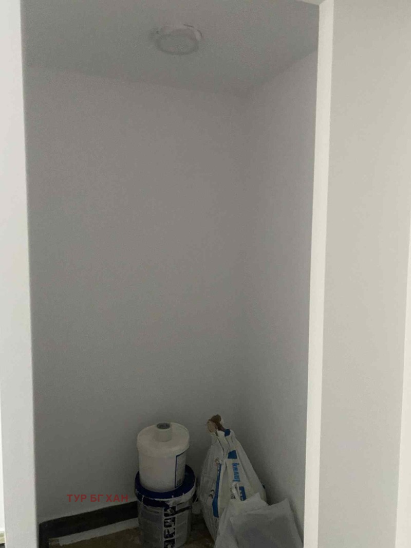 Дава под наем МАГАЗИН, гр. Шумен, Център, снимка 4 - Магазини - 53271613