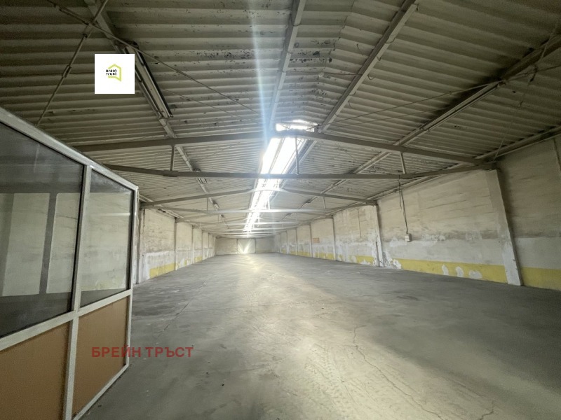 A louer  Stockage Sofia , Lokorsko , 576 m² | 38787513 - image [4]