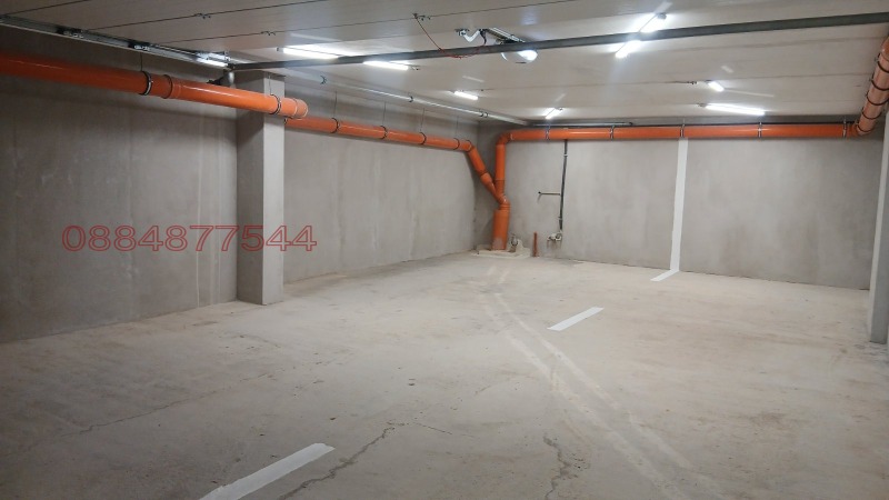 Do wynajęcia  Garaż Stara Zagora , Centar , 56 mkw | 52313580 - obraz [2]