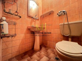 2 bedroom Vazrazhdane, Burgas 5