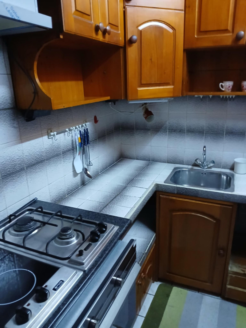 Дава под нем  2-стаен, град Пазарджик, Център •  450 EUR • ID 78009617 — holmes.bg - [1] 