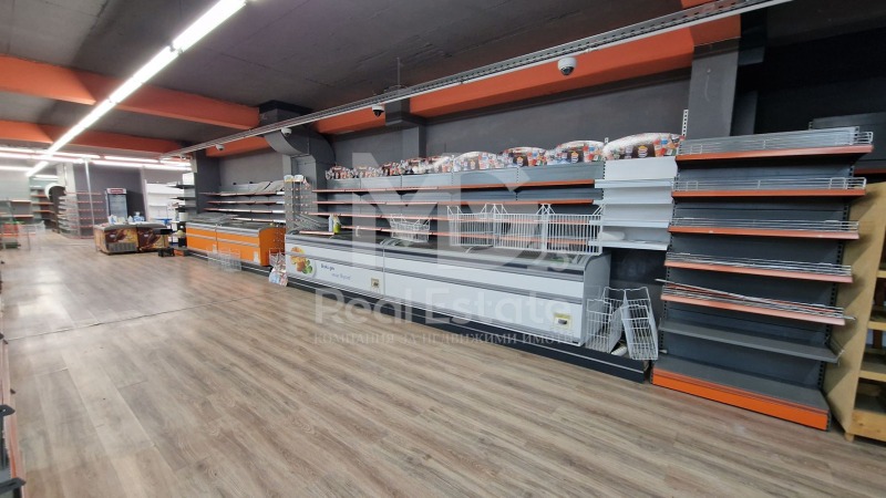 Дава под наем МАГАЗИН, гр. Пловдив, Кючук Париж, снимка 7 - Магазини - 52469261