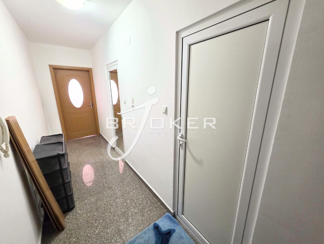 Дава под наем 2-СТАЕН, гр. Кърджали, Център, снимка 5 - Апартаменти - 54147170