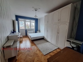 1 quarto Lozenec, Sofia 8