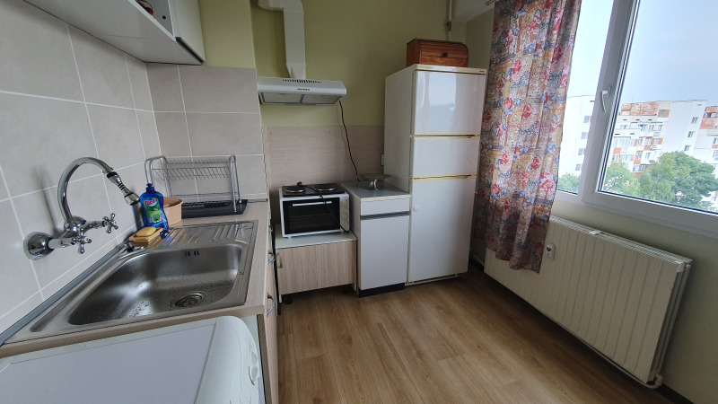 Te huur  Studio Sofia , Ljulin 6 , 48 m² | 23106297 - afbeelding [2]