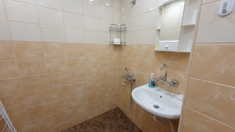 Te huur  Studio Sofia , Ljulin 6 , 48 m² | 23106297 - afbeelding [12]