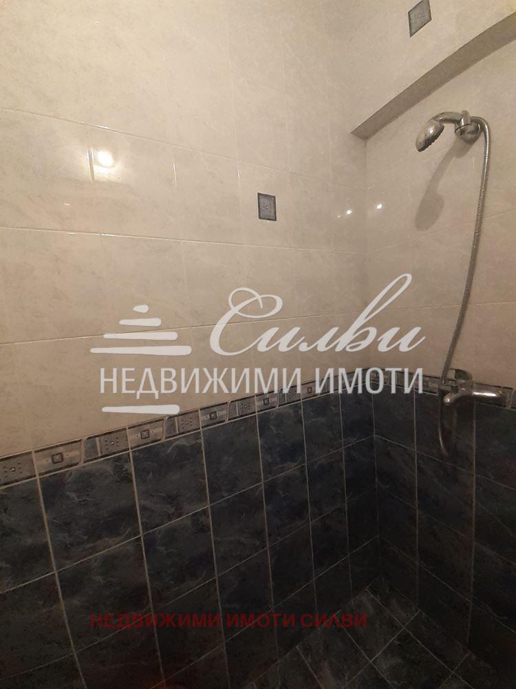 Дава под наем 2-СТАЕН, гр. Шумен, Център, снимка 5 - Апартаменти - 56229518