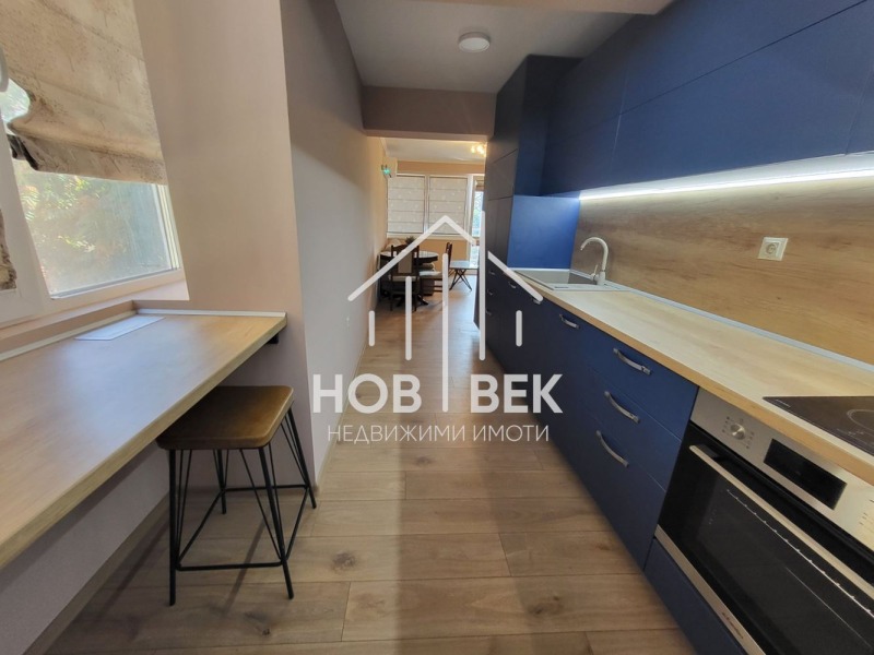 Дава под наем  4-стаен град Варна , Център , 110 кв.м | 92262946