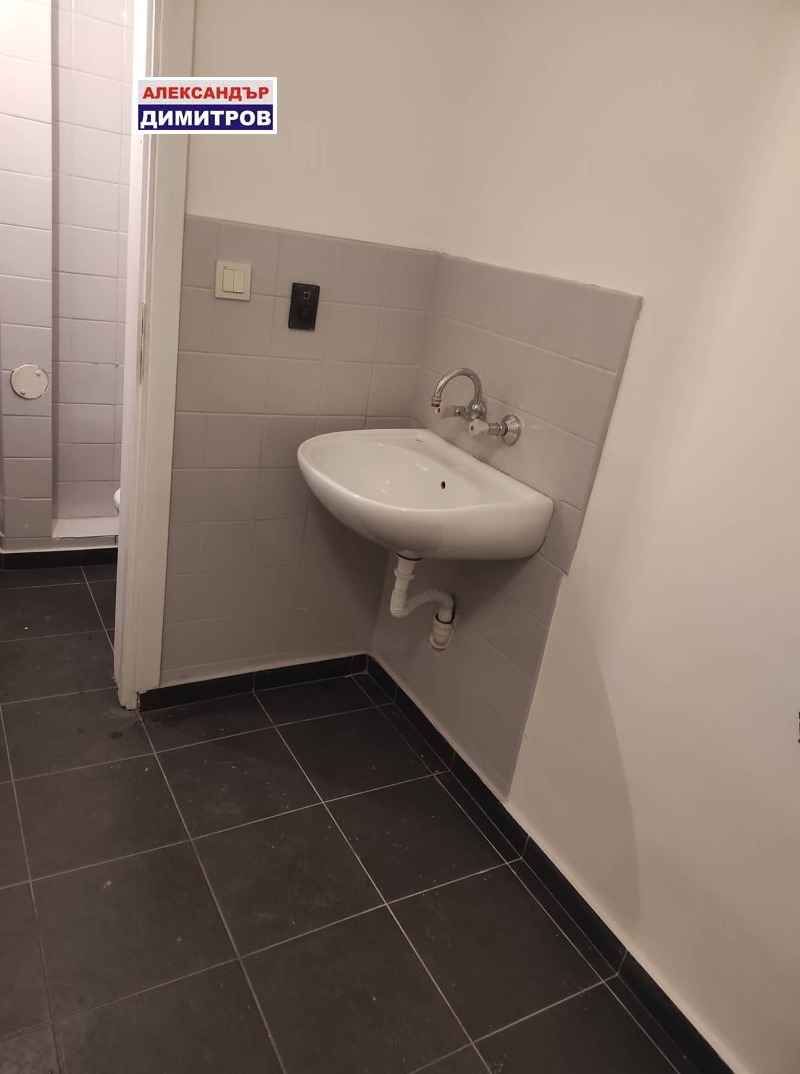 Til leje  Butik Ruse , Tsentar , 47 kvm | 28392764 - billede [3]