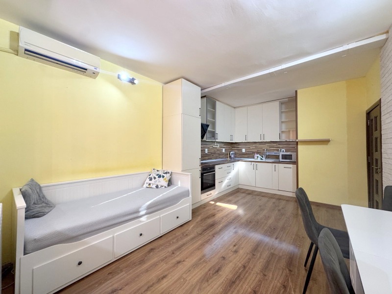 Дава под наем 3-СТАЕН, гр. Варна, Цветен квартал, снимка 3 - Апартаменти - 53094838