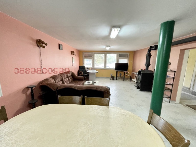 Дава под наем КЪЩА, гр. Русе, Средна кула, снимка 2 - Къщи - 53097258