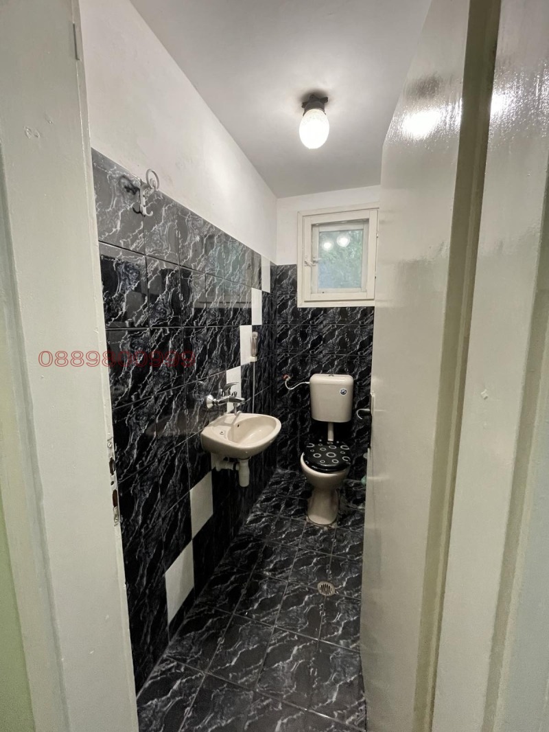 Дава под наем КЪЩА, гр. Русе, Средна кула, снимка 7 - Къщи - 53097258