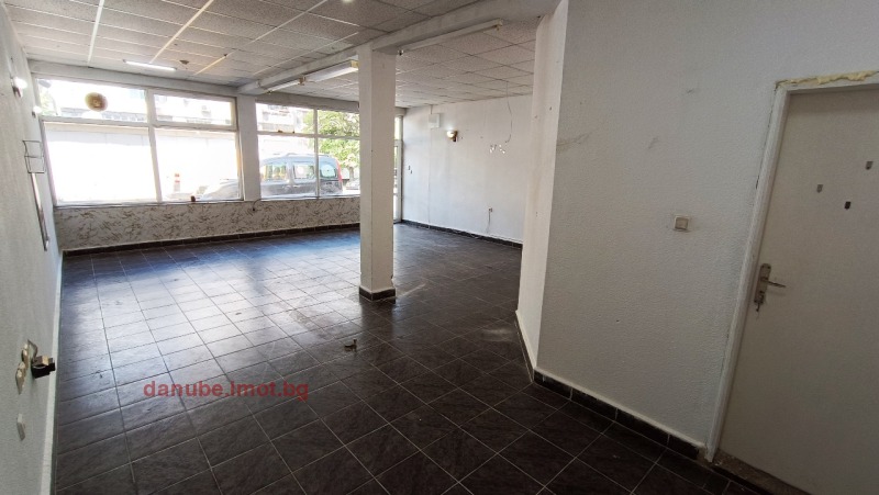 Te huur  Winkel Ruse , Druzjba 3 , 70 m² | 97736601 - afbeelding [3]