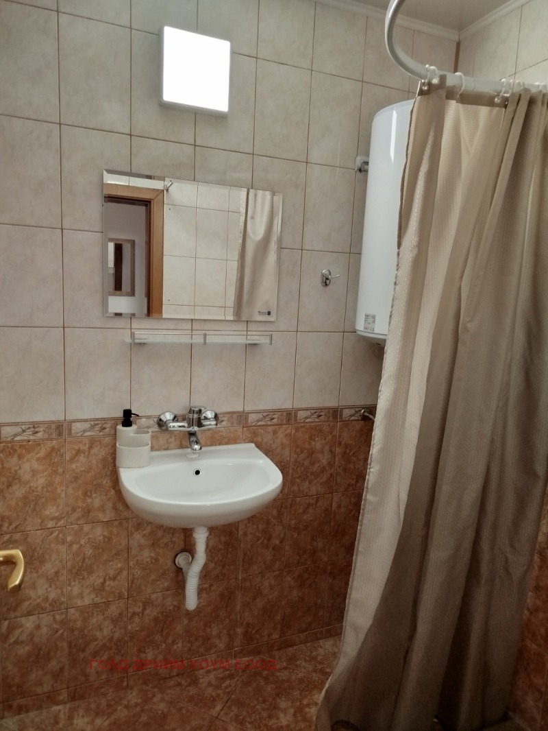 Дава под наем 2-СТАЕН, гр. Бургас, Център, снимка 9 - Апартаменти - 52701886