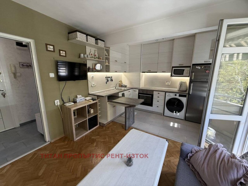 Te huur  1 slaapkamer Burgas , Tsentar , 41 m² | 49727479 - afbeelding [2]