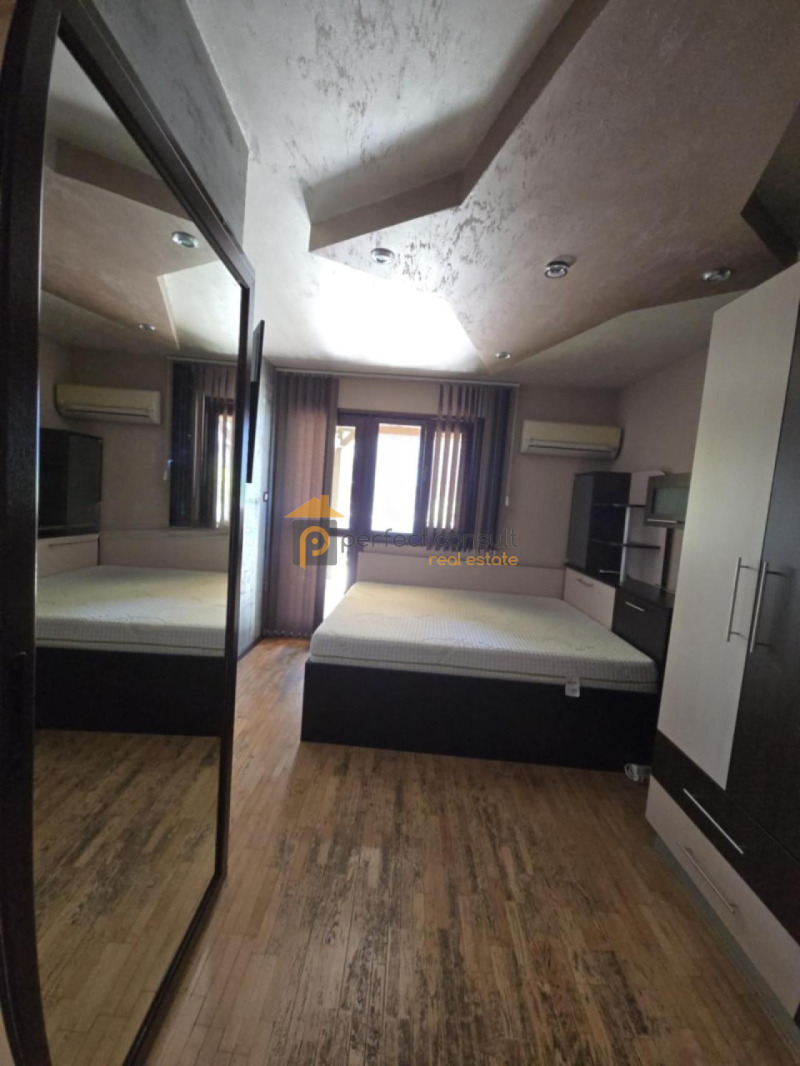 Дава под наем 2-СТАЕН, гр. Пловдив, Кючук Париж, снимка 5 - Апартаменти - 53417094