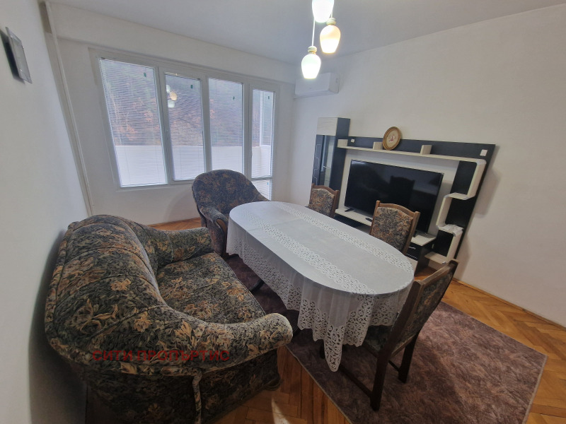 Дава под наем 3-СТАЕН, гр. Благоевград, Идеален център