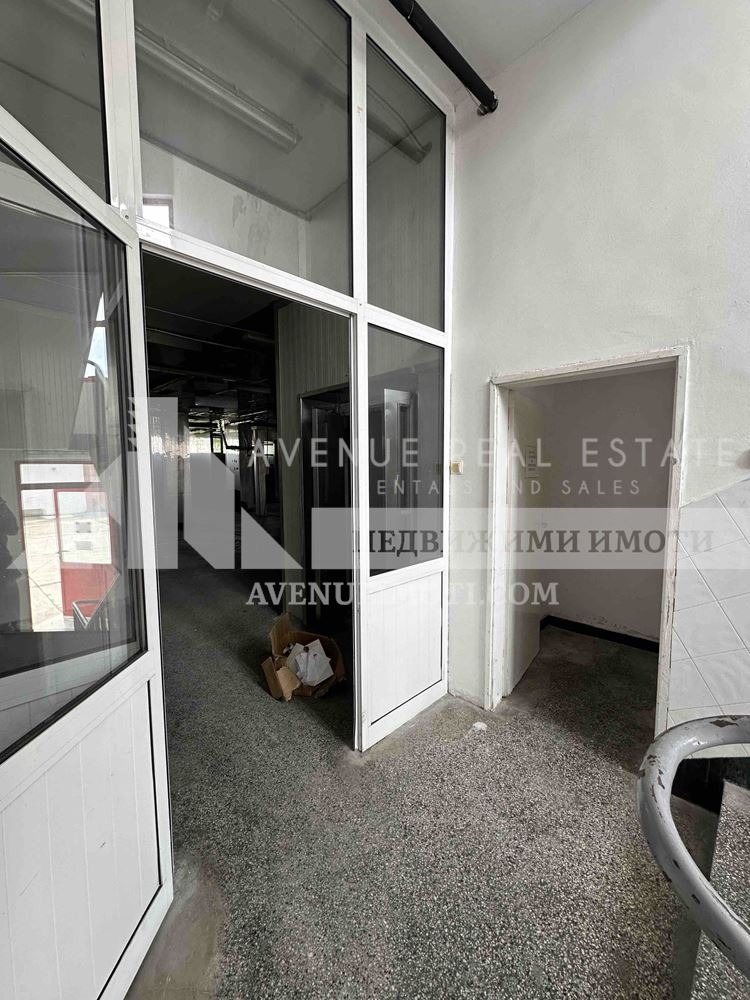 K pronájmu  Úložný prostor Plovdiv , Komatevo , 27217 m2 | 26323130 - obraz [3]