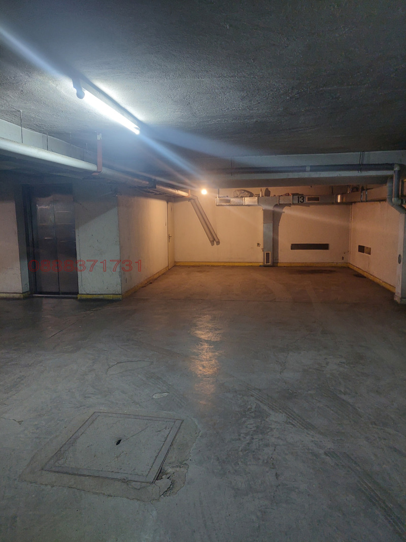 De inchiriat  Loc de parcare Sofia , Țentâr , 13 mp | 49851957 - imagine [5]