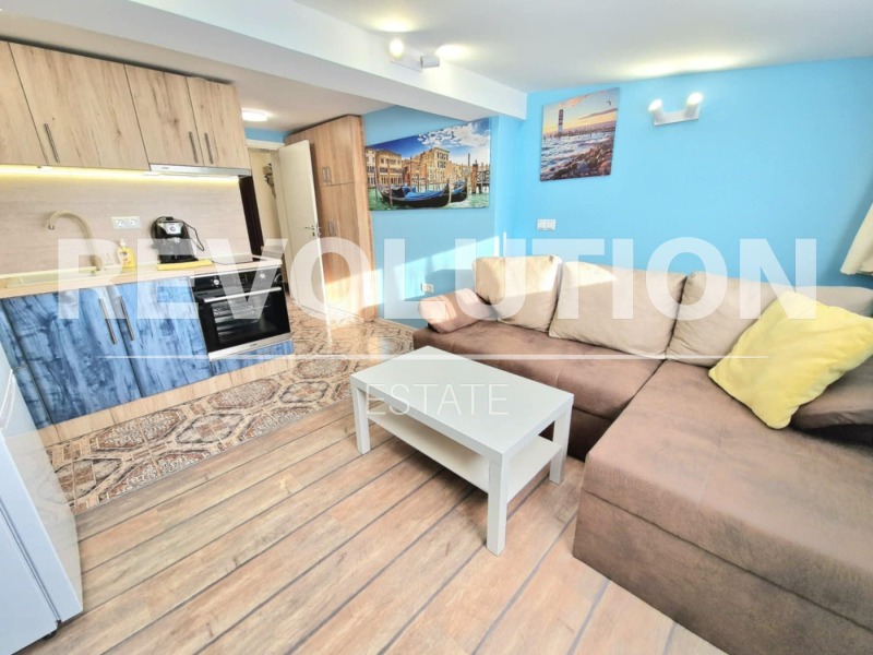 De inchiriat  1 dormitor Varna , Țentâr , 35 mp | 62720972