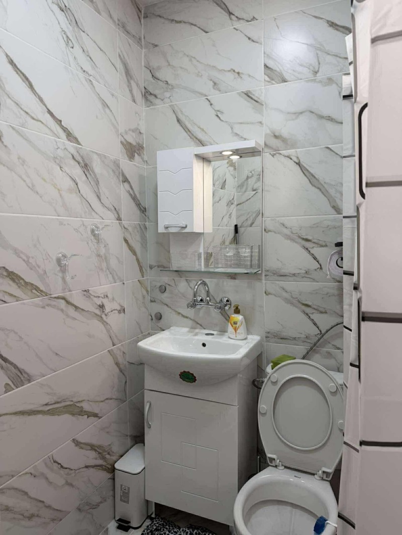 Дава под наем 2-СТАЕН, гр. София, Света Троица, снимка 8 - Апартаменти - 53084904