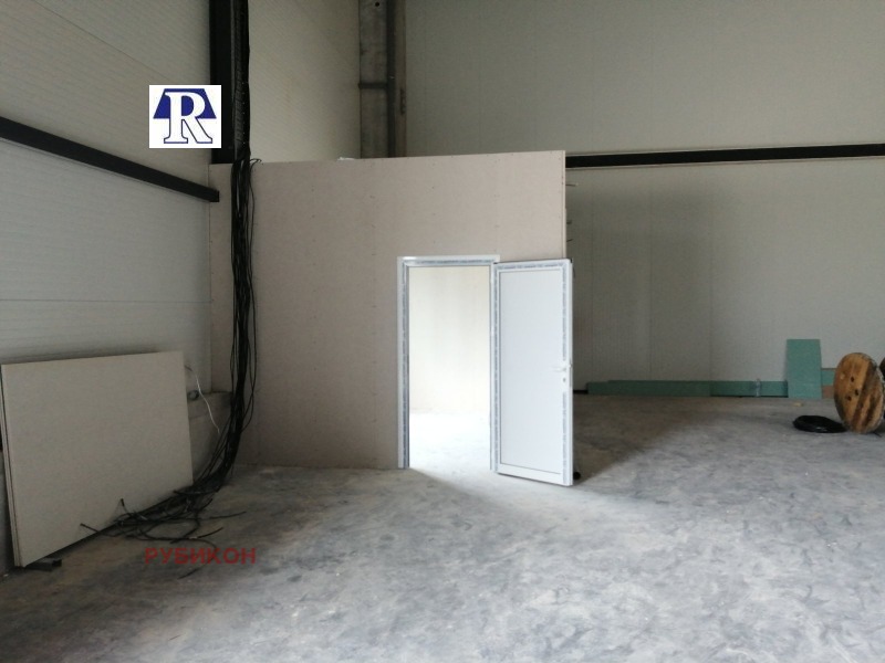 For Rent  Storage Plovdiv , Industrialna zona - Yug , 1500 sq.m | 72419776 - image [2]