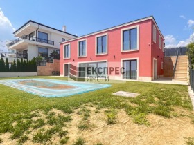 Casa m-t Pchelina, Varna