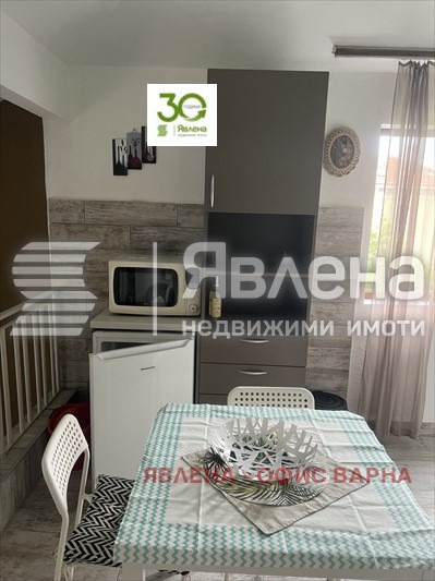 Дава под наем 2-СТАЕН, гр. Варна, Център, снимка 2 - Апартаменти - 54683978