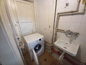 2 Schlafzimmer Goze Deltschew, Sofia 5