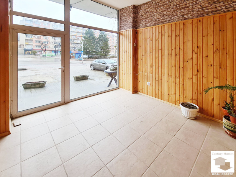 Дава под нем  Магазин, град Велико Търново, Колю Фичето •  180 EUR • ID 95625130 — holmes.bg - [1] 