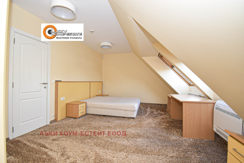 En renta  3 dormitorios Sofia , Borovo , 200 metros cuadrados | 62748244 - imagen [12]