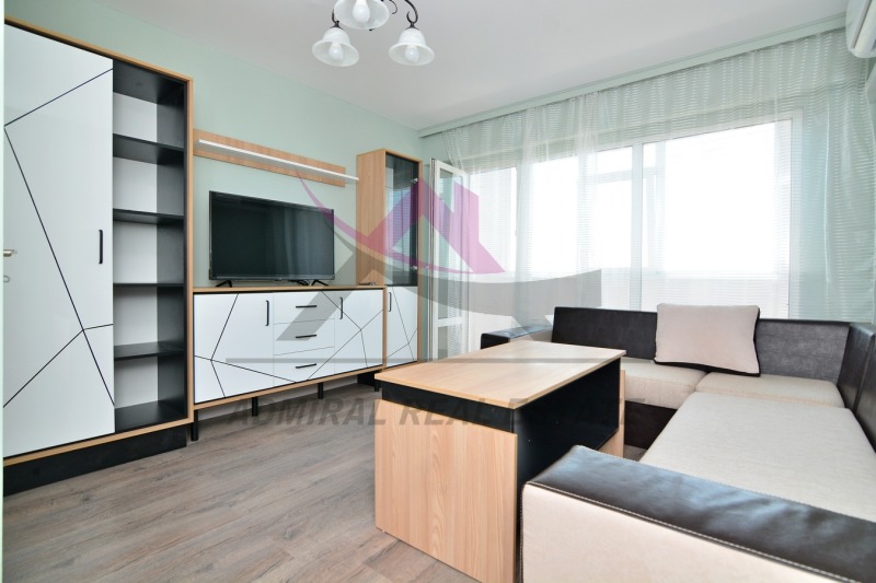 Zu vermieten  3 Schlafzimmer Warna , Zweten kwartal , 86 qm | 23176730 - Bild [2]