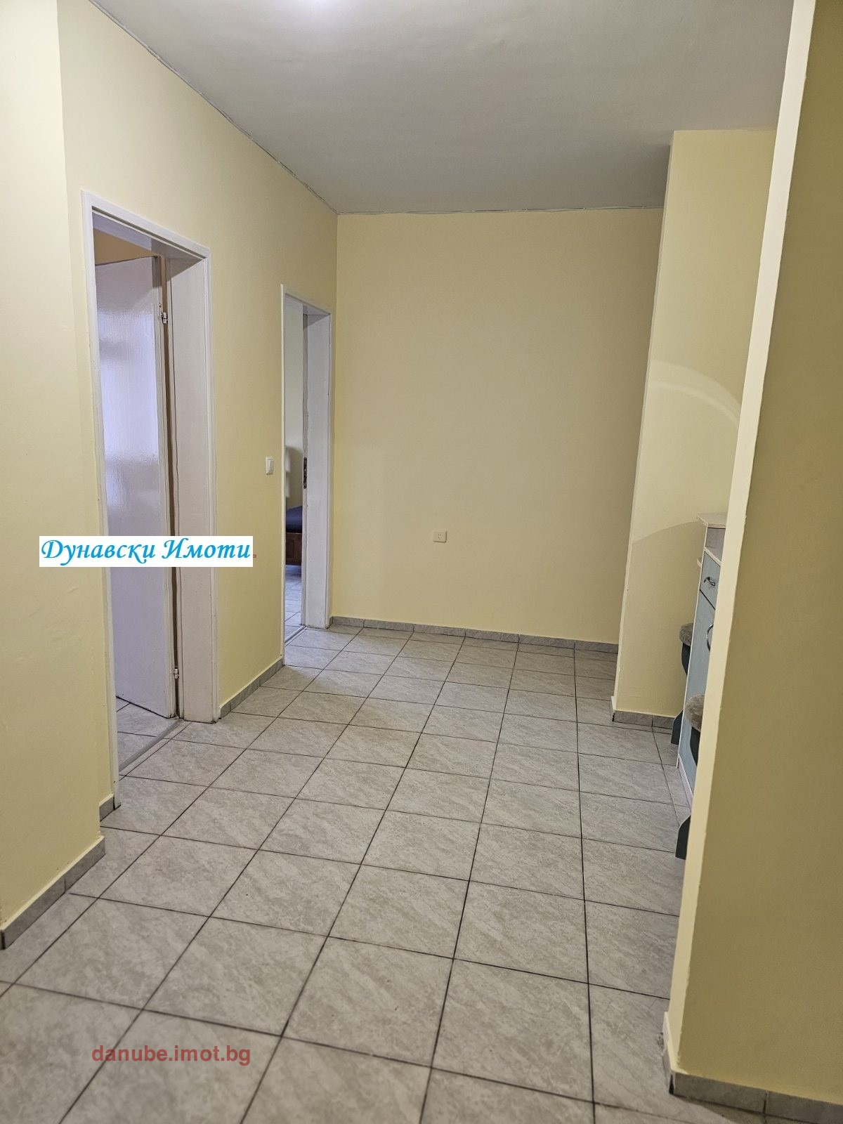 Дава под наем 4-СТАЕН, гр. Русе, Хъшове, снимка 11 - Апартаменти - 54228849