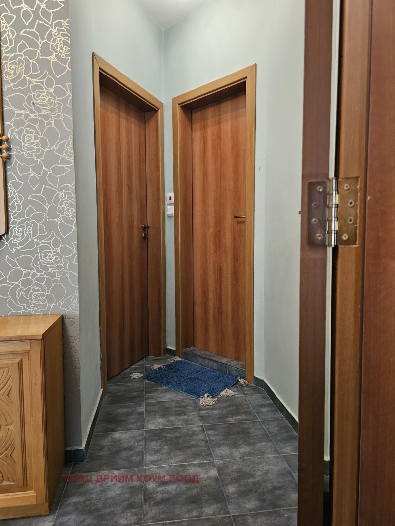 For Rent  1 bedroom Burgas , Tsentar , 60 sq.m | 98448758 - image [3]