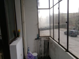 1 спаваћа соба Христо Смирненски, Пловдив