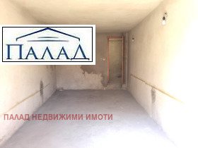     , ,  1>