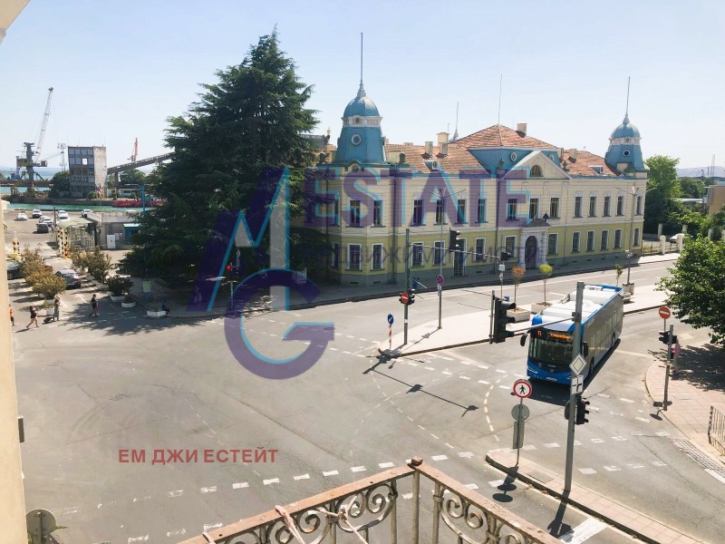 Издаје се  1 спаваћа соба Бургас , Центар , 50 м2 | 34242235 - слика [15]