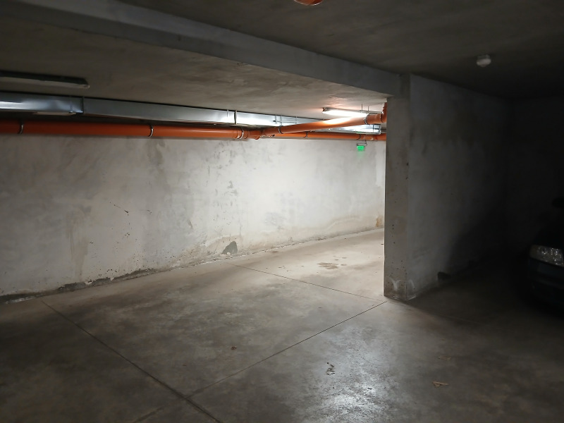 Дава под наем ГАРАЖ, ПАРКОМЯСТО, гр. София, Лозенец, снимка 2 - Гаражи и паркоместа - 53225979