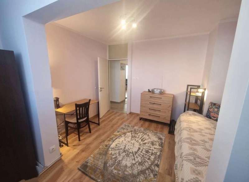 Дава под наем 4-СТАЕН, гр. София, Връбница 1, снимка 8 - Апартаменти - 52746220