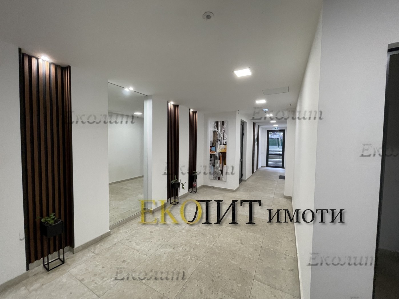 Дава под наем 3-СТАЕН, гр. София, Център