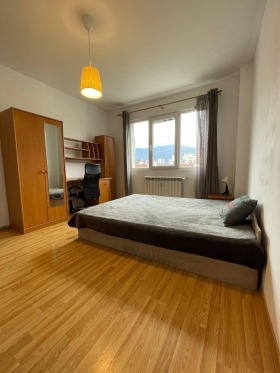 3 sovrum Dianabad, Sofia