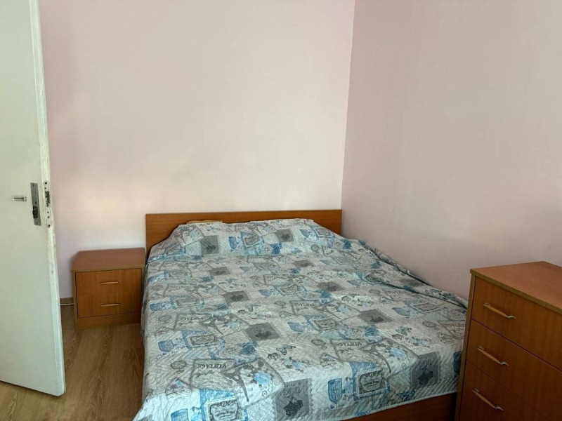 För uthyrning  3 sovrum Sofia , Dianabad , 104 kvm | 66038754 - bild [3]