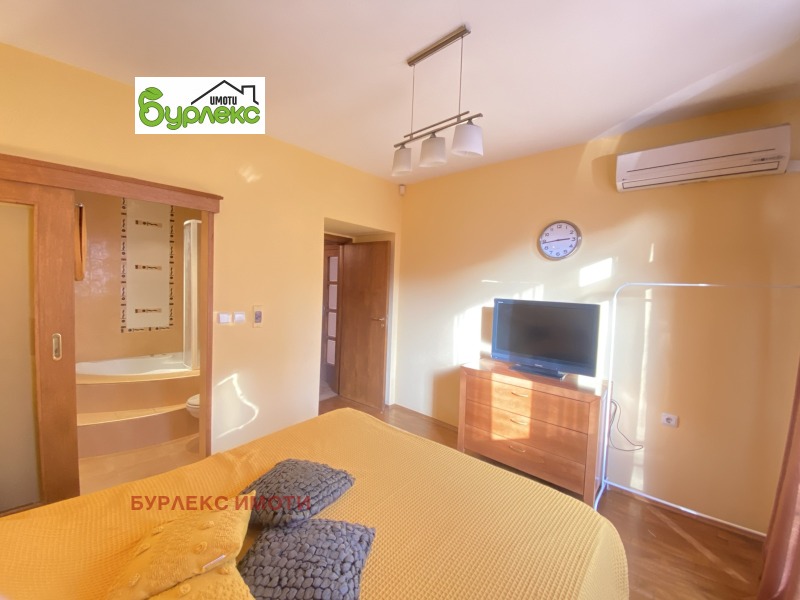 Дава под наем 3-СТАЕН, гр. София, Център, снимка 4 - Апартаменти - 53190507