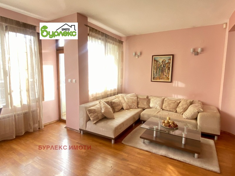 Дава под наем 3-СТАЕН, гр. София, Център