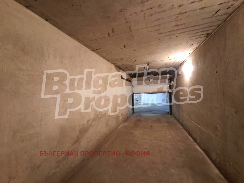 Дава под наем ГАРАЖ, ПАРКОМЯСТО, гр. София, Белите брези, снимка 6 - Гаражи и паркоместа - 52712623