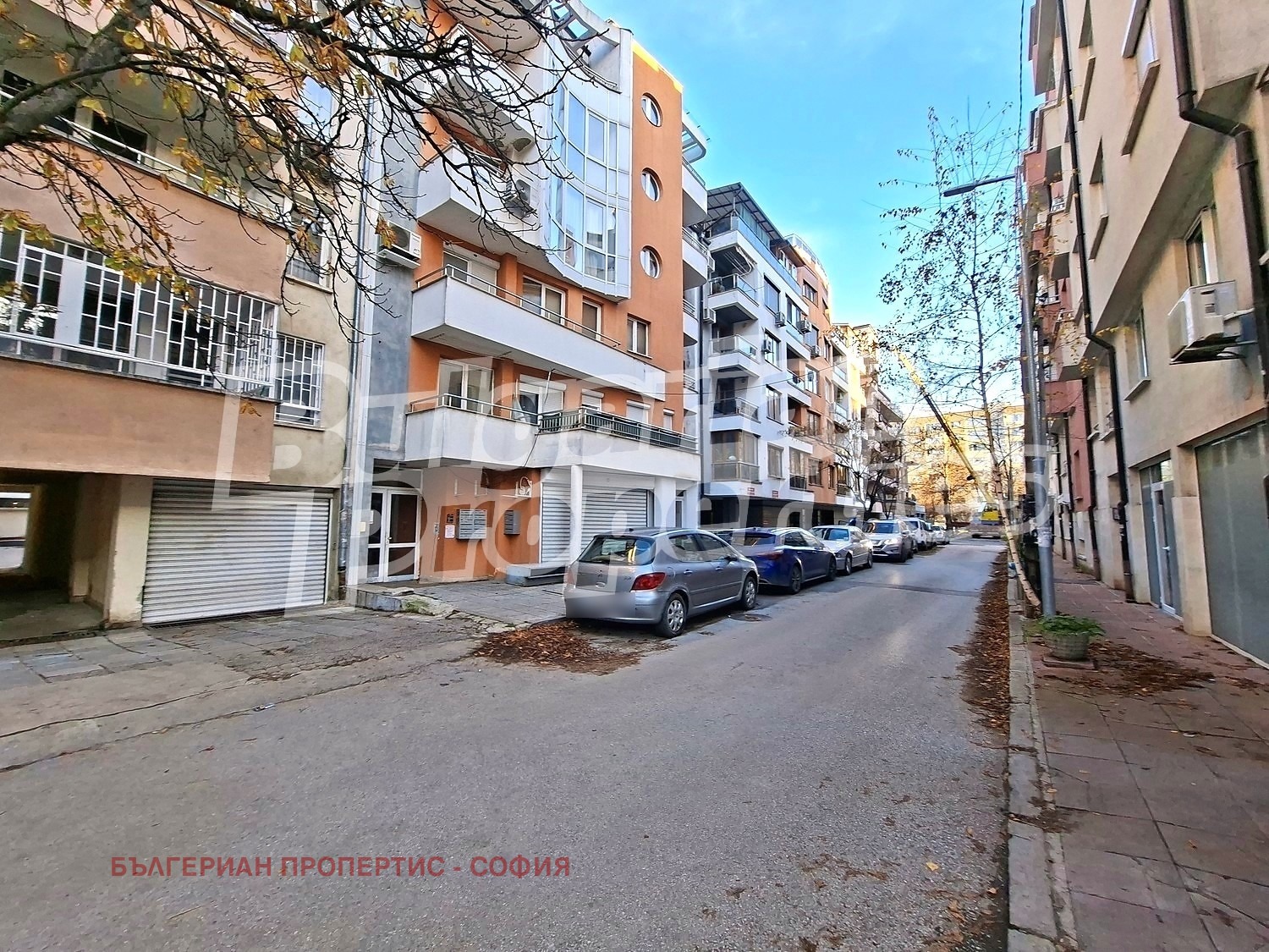 Дава под наем ГАРАЖ, ПАРКОМЯСТО, гр. София, Белите брези, снимка 2 - Гаражи и паркоместа - 52712623