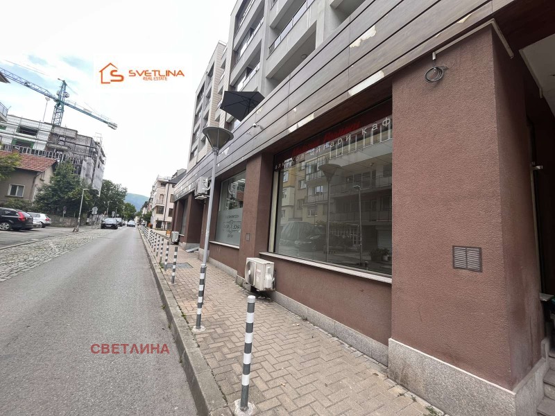 Дава под нем  Офис, град София, Лозенец •  700 EUR • ID 41530522 — holmes.bg - [1] 