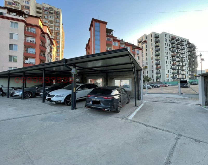 Til leje  Parkeringsplads Varna , Vazrazhdane 1 , 14 kvm | 46157089 - billede [3]