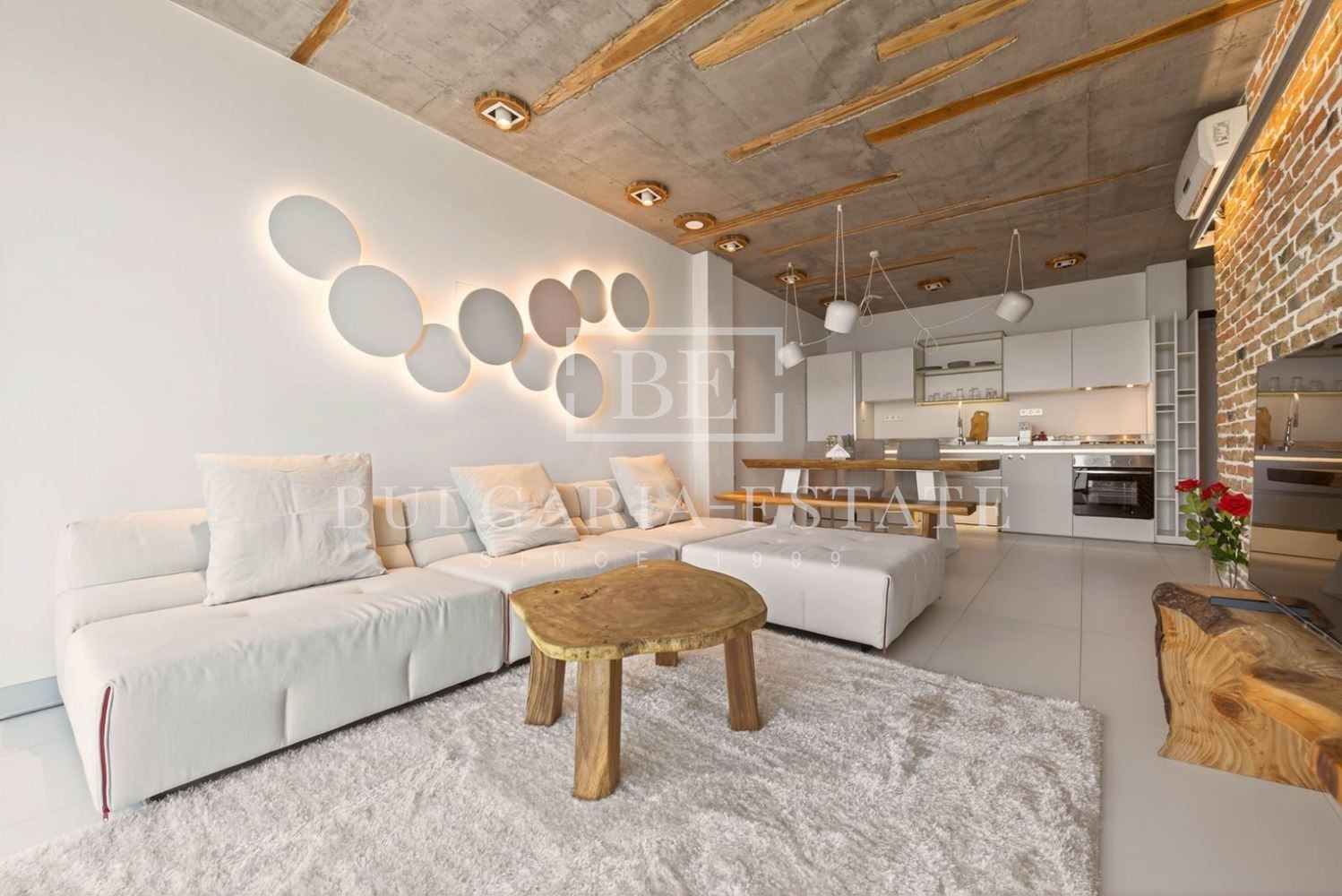 Дава под наем 2-СТАЕН, гр. Варна, Свети Никола, снимка 3 - Апартаменти - 53957783