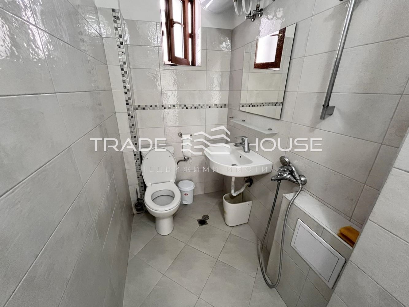 Дава под наем ЕТАЖ ОТ КЪЩА, гр. Пловдив, Каменица 2, снимка 10 - Етаж от къща - 53706923